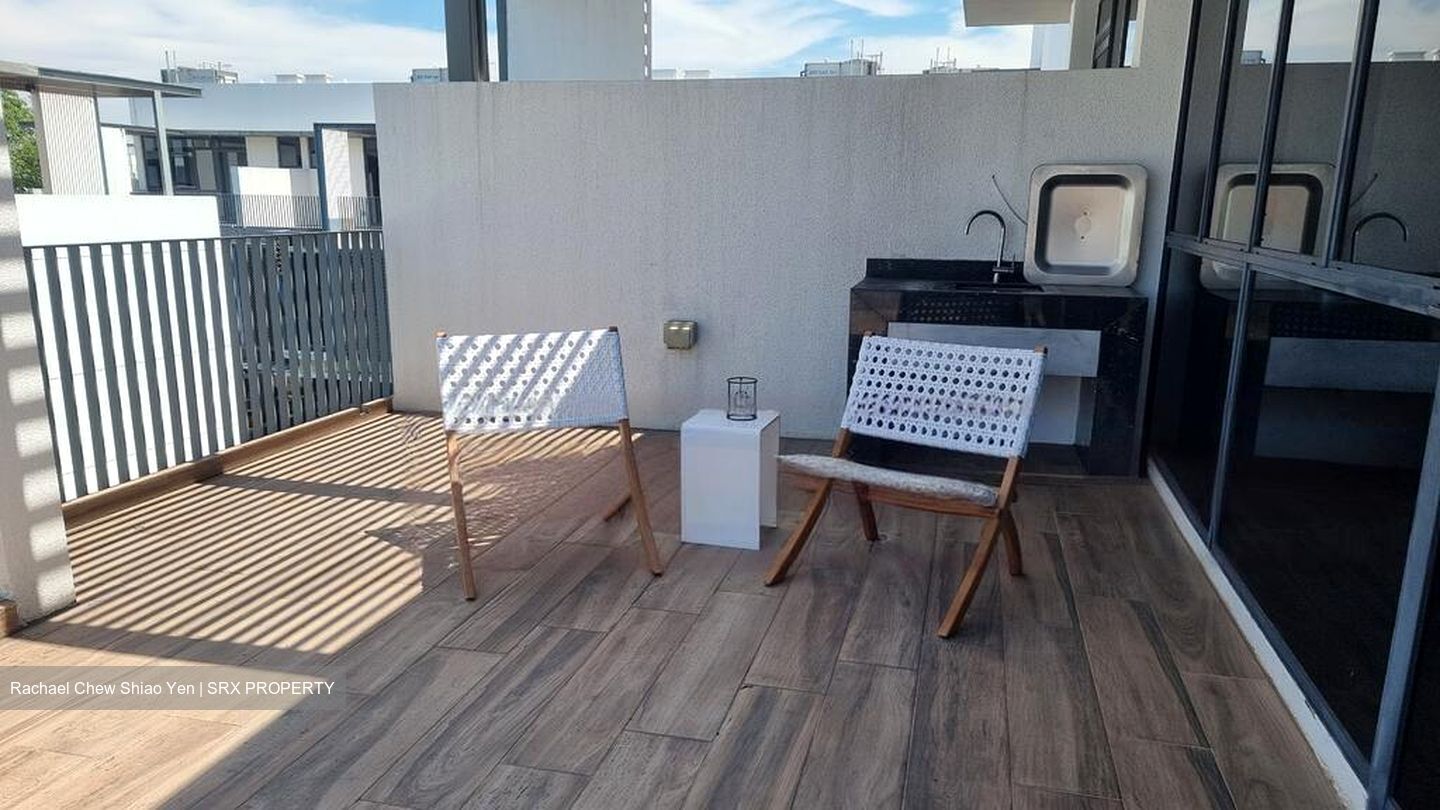 Sunrise Avenue (D28), Terrace #485427561